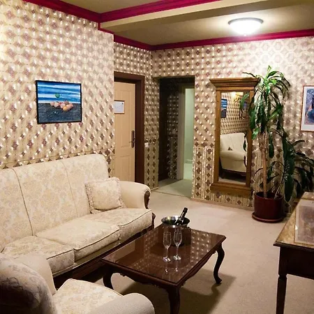Topaz Boutique