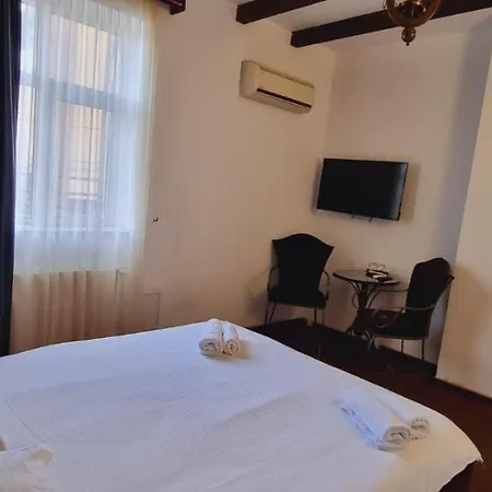 Lejlighedshotel Topaz Boutique 3*