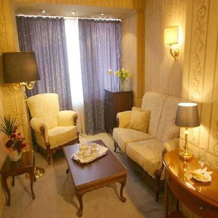 Ξενοδοχείο με διαμερίσματα Topaz Boutique