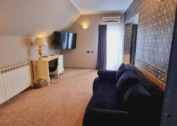 Topaz Boutique קלוז'-נאפוקה